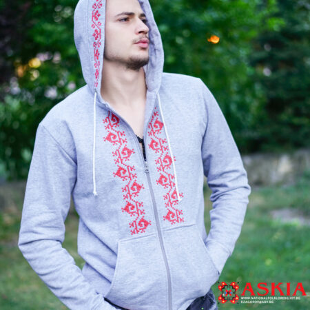 Мъжки Суйтчер бродиран с добруджански шевици