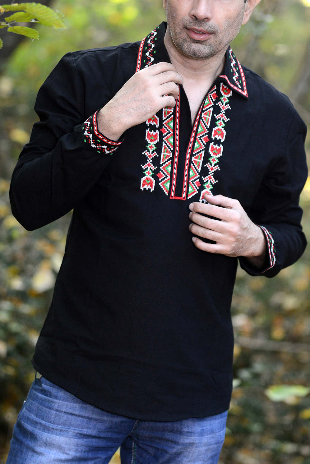Мъжка черна бродирана риза - Image 4