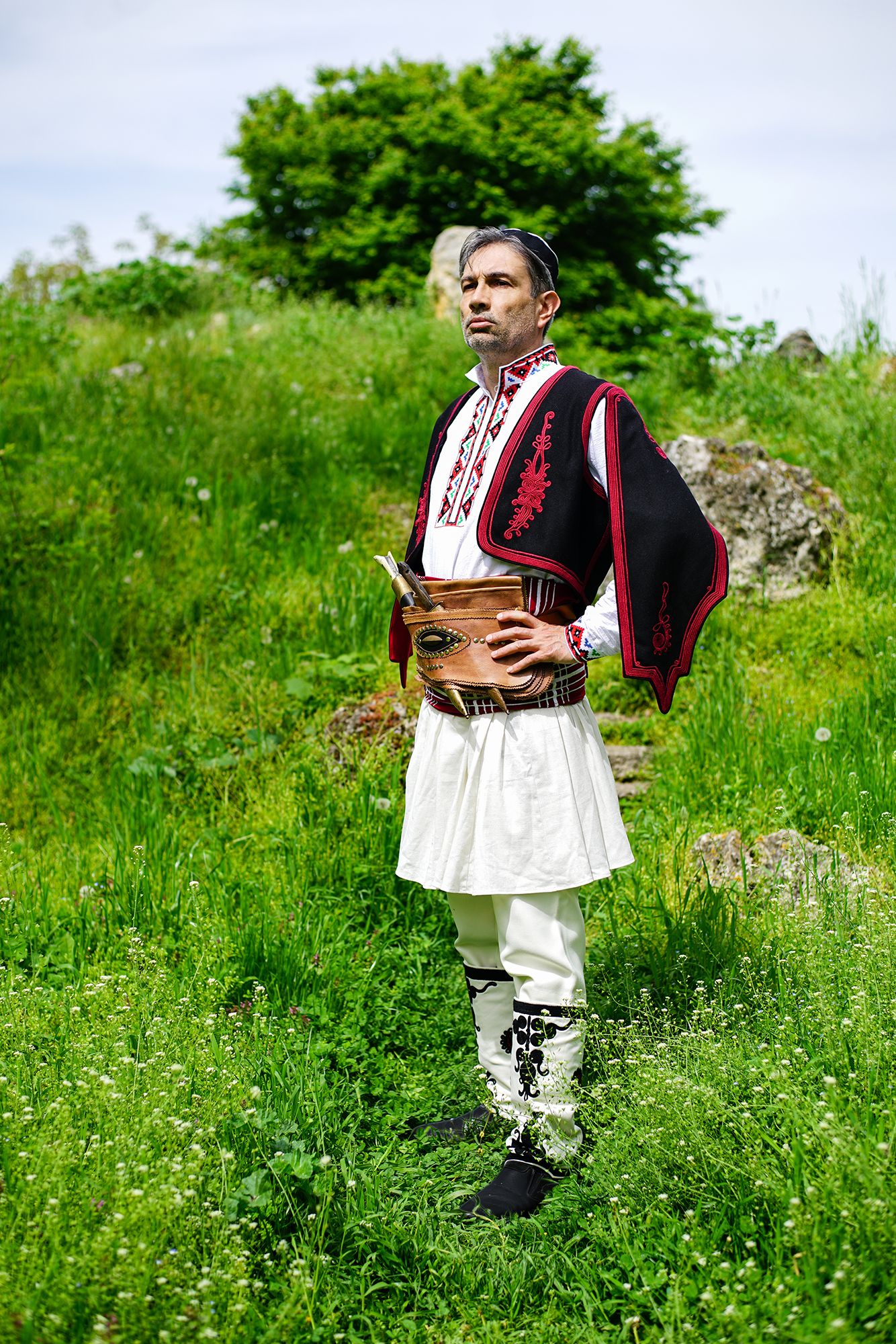 Мъжки Македонски елек Чепкен с гайтанена бродерия - Image 5