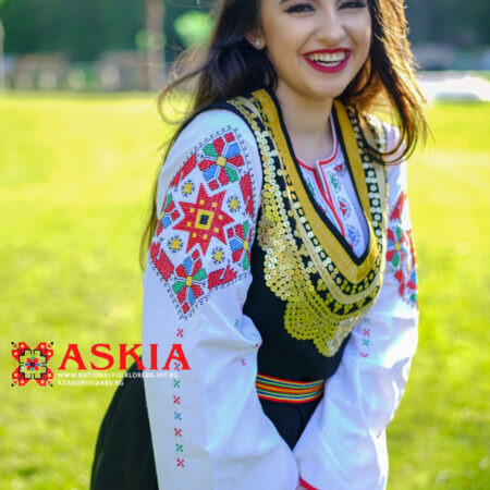 Шопска дамска блуза за литак