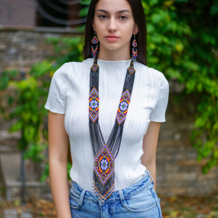 Мънистено колие с обеци